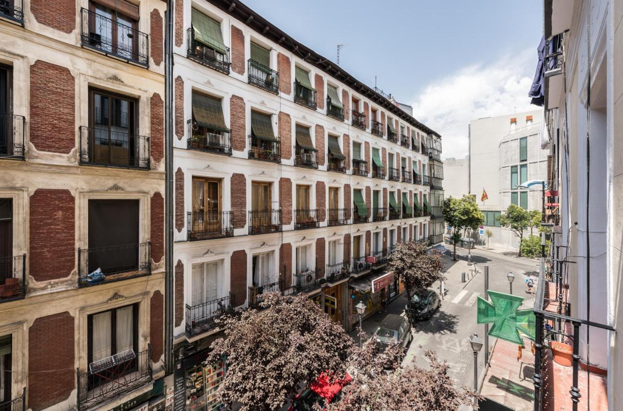 La Dualidad de Miguel Servet Madrid Exterior foto
